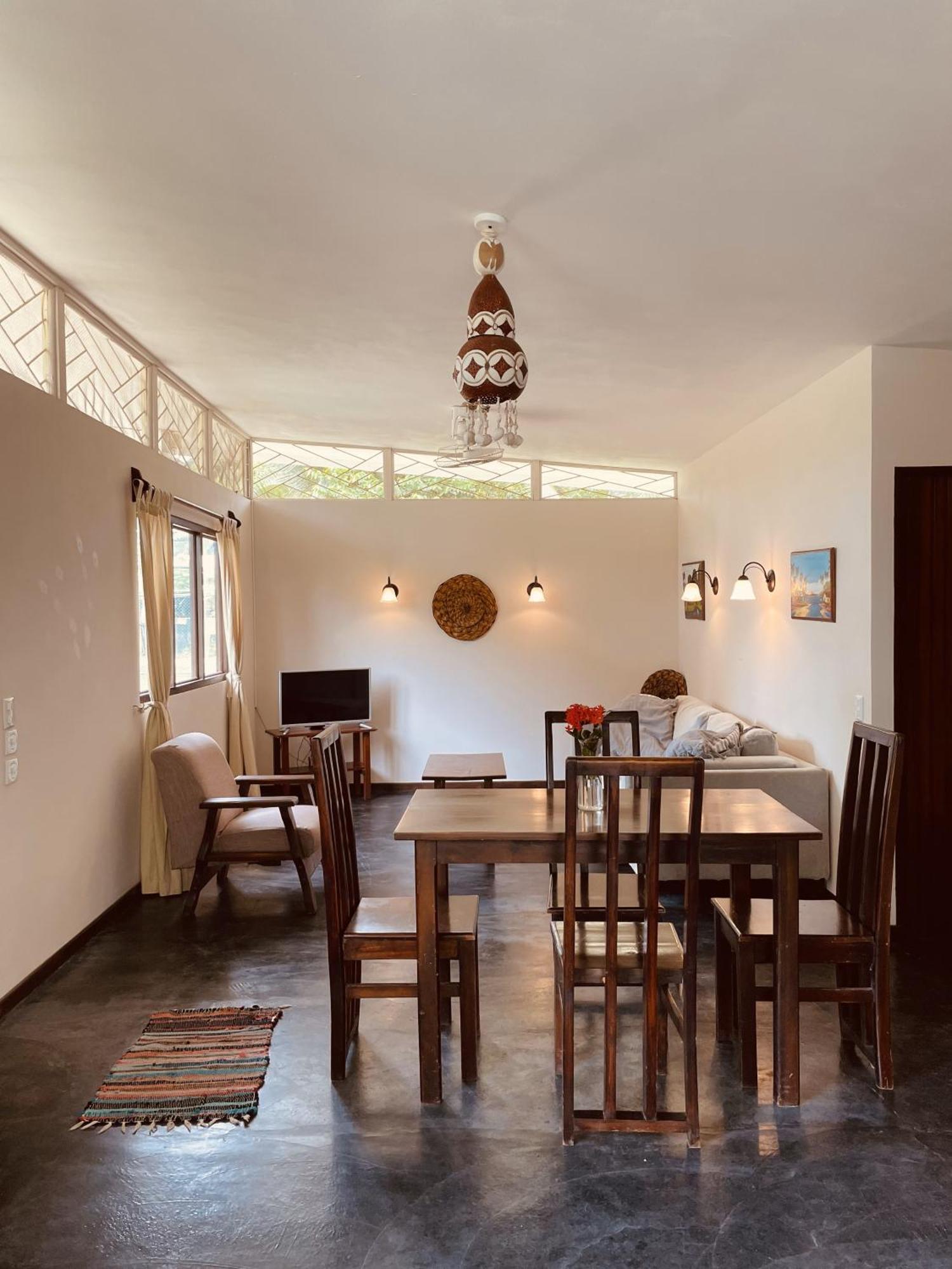 El Clan Hostel Puerto Viejo de Talamanca Eksteriør bilde